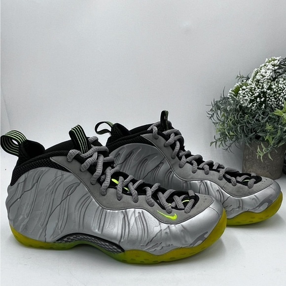 Nike Air Foamposite One PRM Metallic Camo Sz US8, UK7, EUR 41, 575420-004